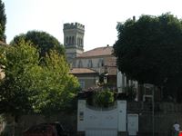 Panorama con torre.